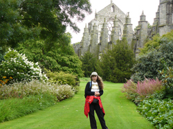 Liza on grass at Palace250